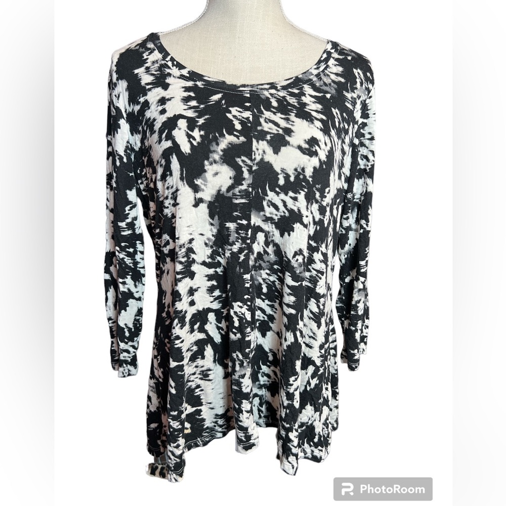 Rose & Olive Black & White Shirt